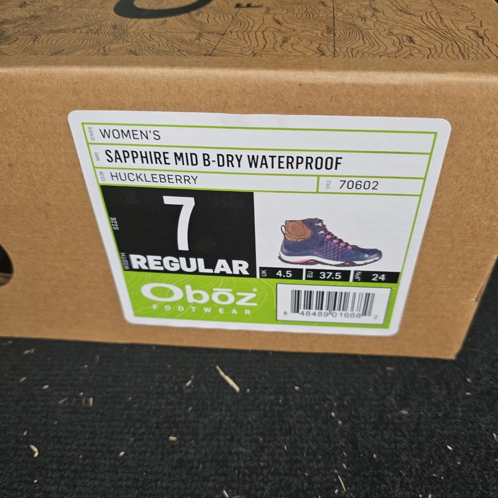 Women’s size 7 Oboz  hiking boots - Picture 4 of 4